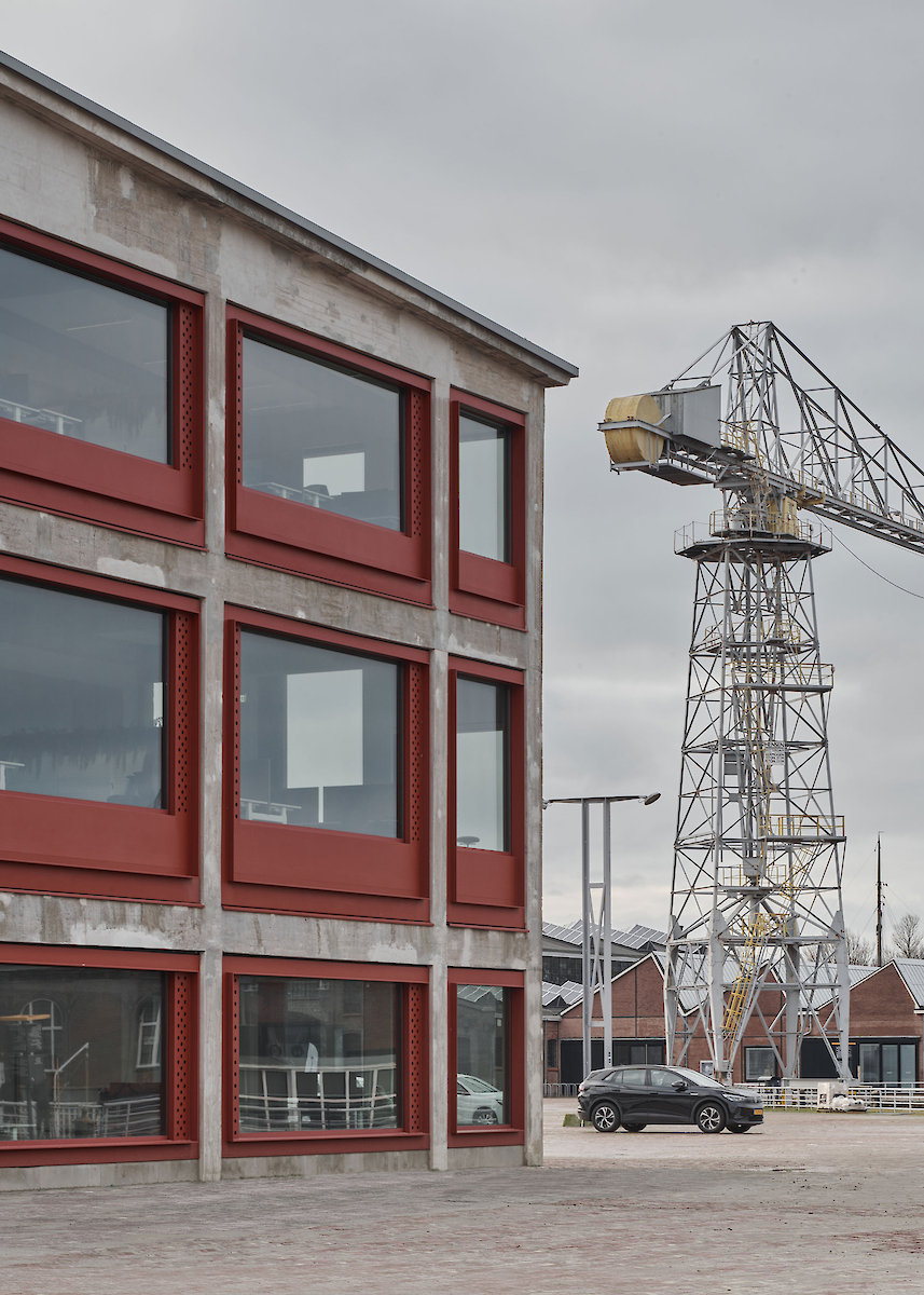 Zuidgevel gebouw 72<br>na de transformatie