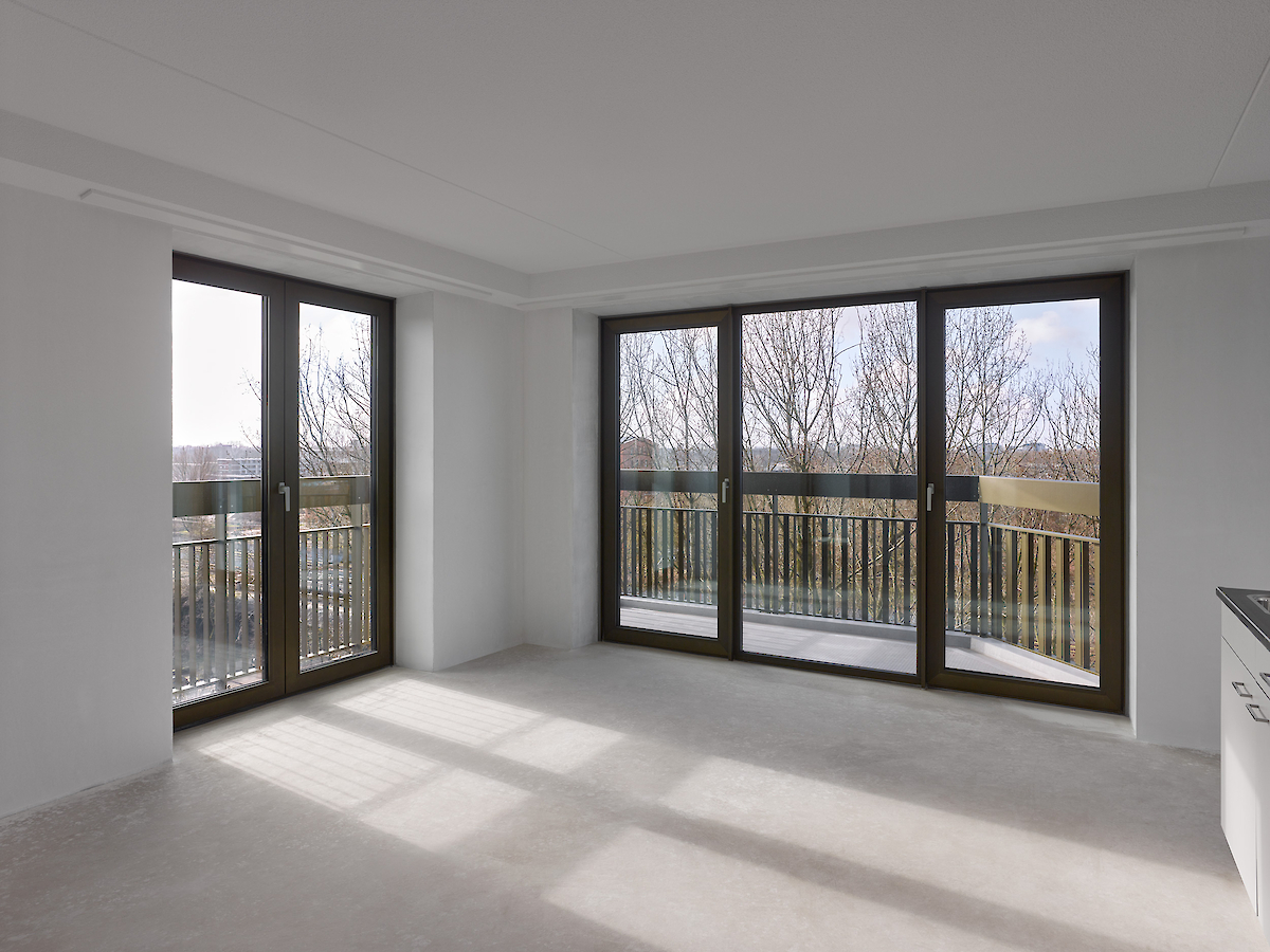 Corner apartment