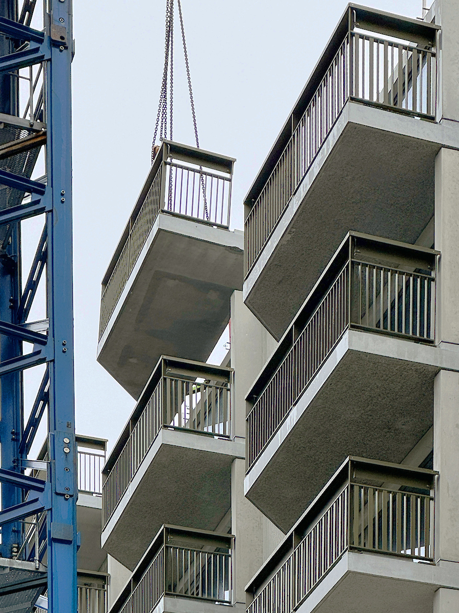 Prefab balcony element